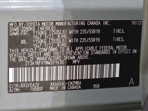 Used 2022 Toyota RAV4 XLE Premium AWD/4WD image 31