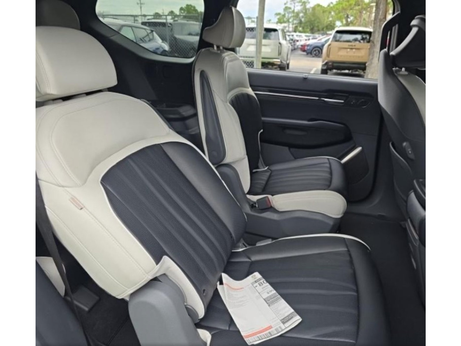 Used 2024 Kia EV9 GT-Line AWD/4WD image 6