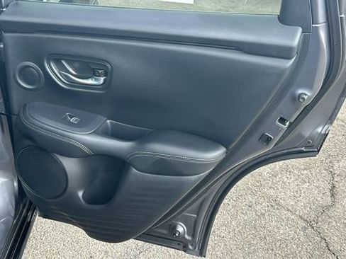 Used 2025 Honda HR-V EX-L image 12
