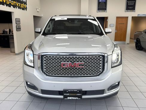 Used 2015 GMC Yukon Denali w/ Premium Package AWD/4WD image 57