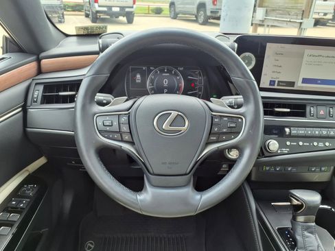 Used 2023 Lexus ES 350 w/ Premium Package FWD image 16
