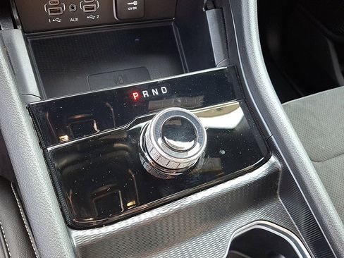 Certified 2025 Jeep Grand Cherokee L Altitude AWD/4WD image 4