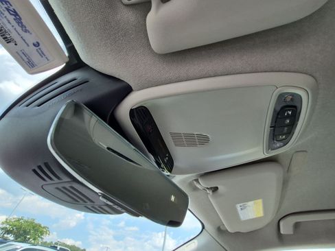 Used 2019 Volvo XC40 T4 Momentum FWD image 26