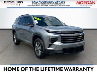 Used 2024 Chevrolet Traverse LT FWD video 1