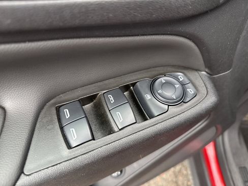 Used 2024 Chevrolet Equinox LT image 17