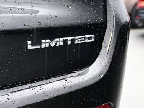 Used 2024 Jeep Compass Limited w/ Elite Group image 9