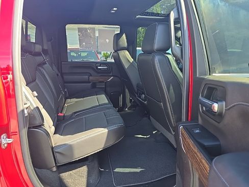 Used 2022 Chevrolet Silverado 2500 High Country w/ Z71 Off-Road Package image 16