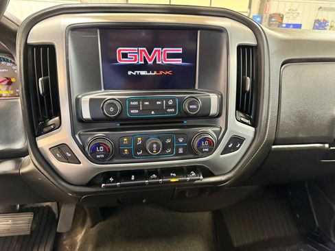 Used 2018 GMC Sierra 1500 SLE w/ SLE Value Package AWD/4WD image 24