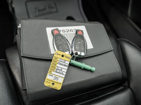 Used 2018 Mercedes-Benz GLA 250 4MATIC image 32