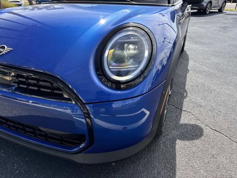 New 2026 MINI Cooper 4-Door Hardtop image 9