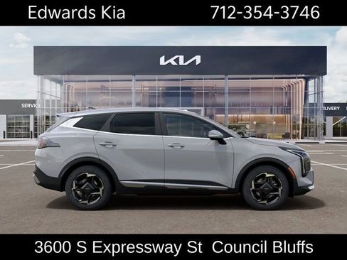 New 2026 Kia Sportage EX FWD image 8
