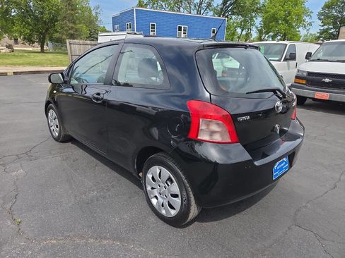 Used 2008 Toyota Yaris S FWD image 4
