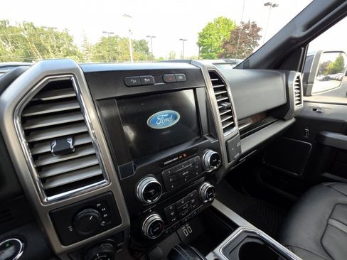 Used 2016 Ford F150 Platinum w/ Equipment Group 701A Luxury AWD/4WD image 16