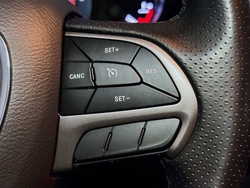 Used 2021 Dodge Durango SXT AWD/4WD image 32