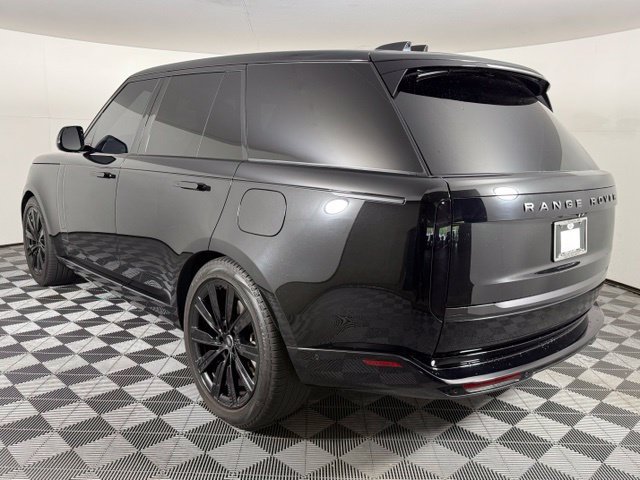 Used 2025 Land Rover Range Rover SE AWD/4WD image 4