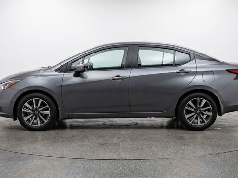Used 2025 Nissan Versa SV FWD image 5