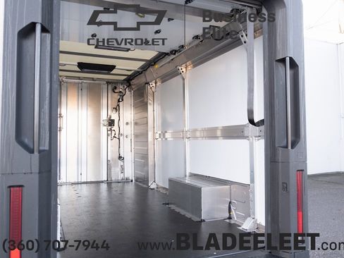 New 2025 Chevrolet Brightdrop 600 image 9