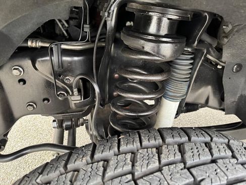 Used 2012 Ford F250 XLT w/ XLT Interior Pkg image 11