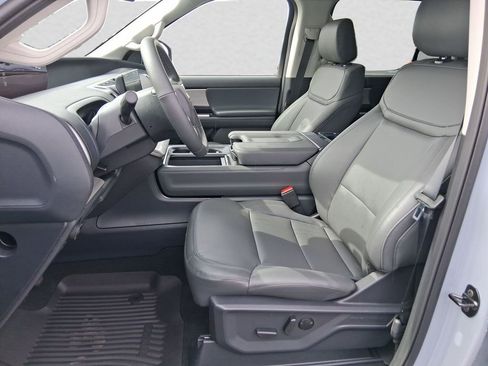 New 2026 Ford Expedition Max Active AWD/4WD image 9