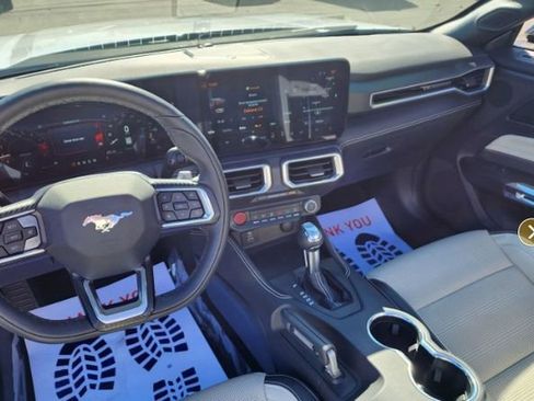 Used 2025 Ford Mustang GT Premium w/ GT Performance Package image 6