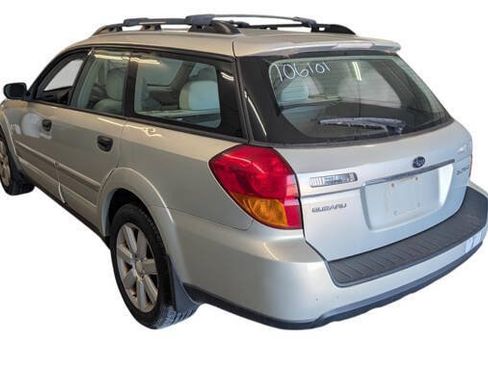 Used 2006 Subaru Outback 2.5i AWD/4WD image 3