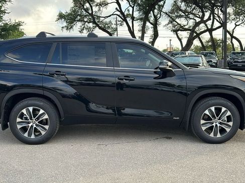 New 2026 Toyota Highlander XLE AWD/4WD image 10