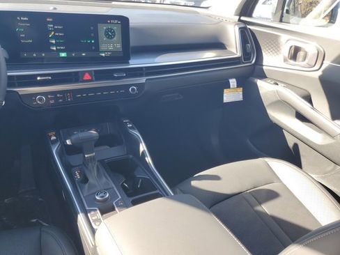 New 2026 Kia Sorento S w/ S Panoramic Sunroof Package FWD image 12