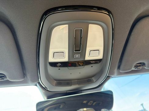 Used 2023 Volvo XC60 B5 Ultimate w/ Protection Package Premier image 41