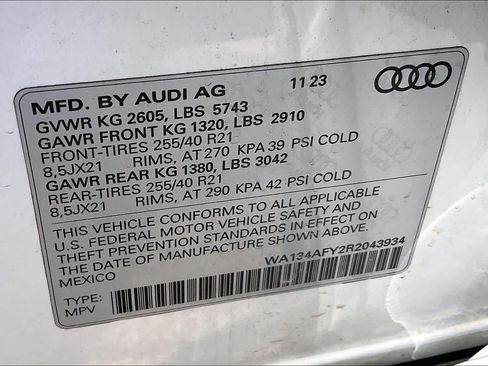 Used 2024 Audi SQ5 Prestige w/ Prestige Package AWD/4WD image 34