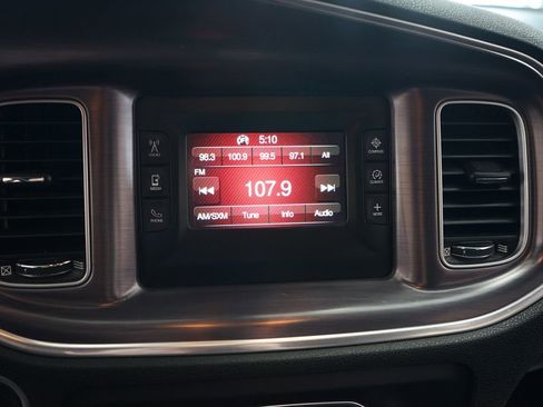 Used 2017 Dodge Charger R/T Scat Pack RWD image 37