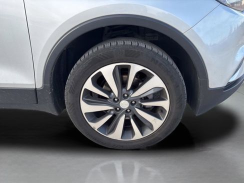 Used 2021 Buick Encore Preferred image 44