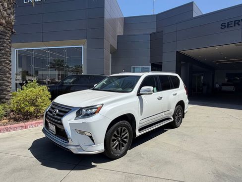 Used 2018 Lexus GX 460 Premium AWD/4WD image 2