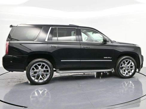 Used 2017 GMC Yukon Denali w/ Open Road Package AWD/4WD image 8