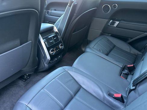 Used 2019 Land Rover Range Rover Sport HSE image 12