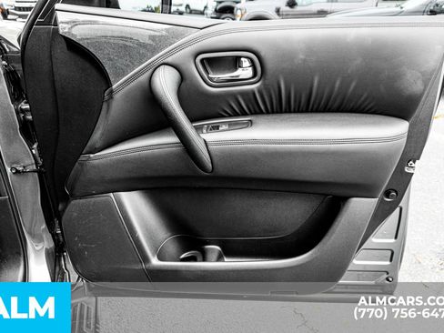 Used 2024 Nissan Armada SL w/ Midnight Edition Package image 49
