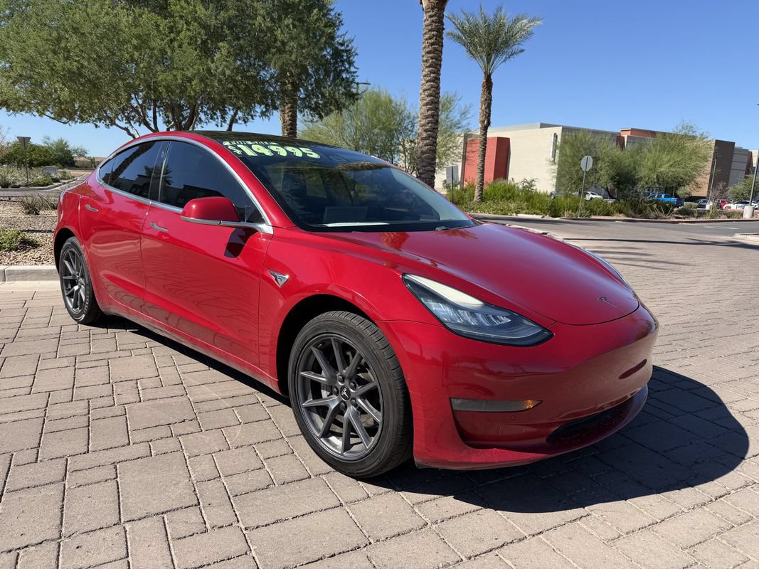 Used 2019 Tesla Model 3 Standard Range RWD image 1
