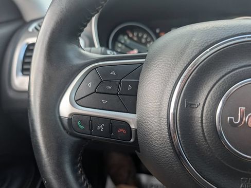 Used 2017 Jeep Compass Latitude w/ Popular Equipment Group AWD/4WD image 22