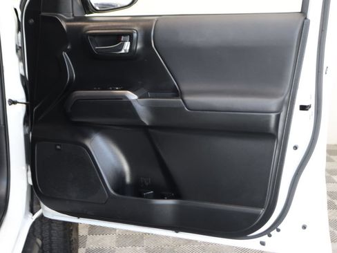 Used 2021 Toyota Tacoma TRD Pro AWD/4WD image 42