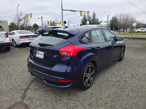 Used 2016 Ford Focus ST w/ Equipment Group 401A image 5