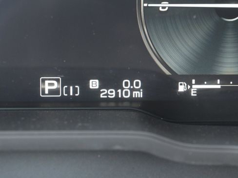 Used 2025 Subaru Forester Limited image 21