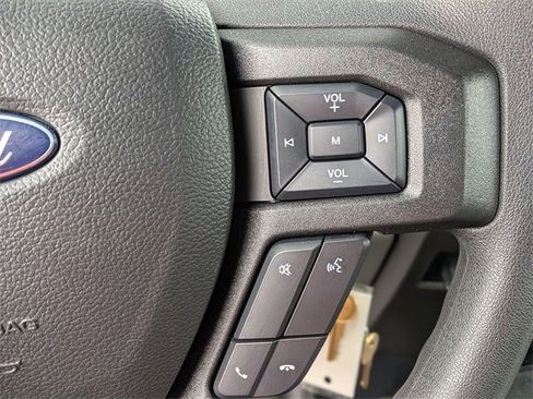 Used 2022 Ford F250 XL w/ Power Equipment Group image 17