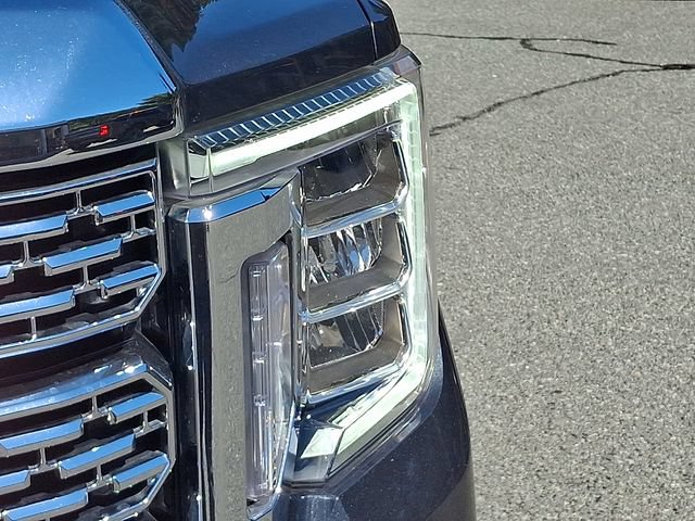 Used 2022 GMC Sierra 3500 Denali w/ Denali Ultimate Package AWD/4WD image 9