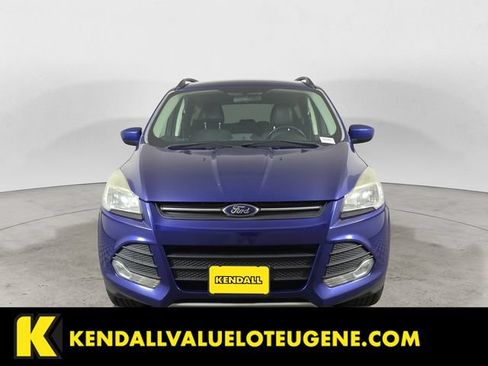 Used 2015 Ford Escape SE w/ Equipment Group 201A AWD/4WD image 2