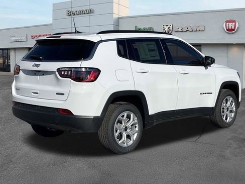 New 2026 Jeep Compass Latitude AWD/4WD image 7