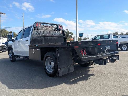 Used 2024 GMC Sierra 3500 Pro w/ Convenience Package image 6