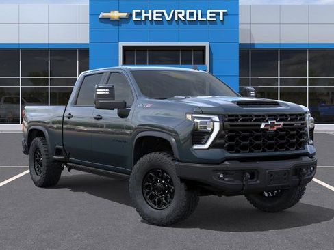 New 2026 Chevrolet Silverado 2500 ZR2 AWD/4WD image 7