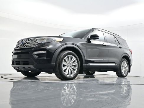 Used 2022 Ford Explorer Limited w/ Equipment Group 301A image 47