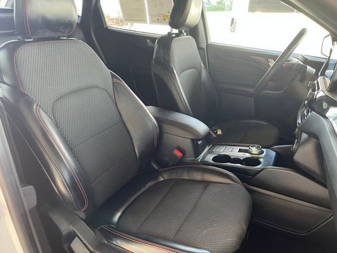 Used 2023 Ford Escape ST-Line image 36