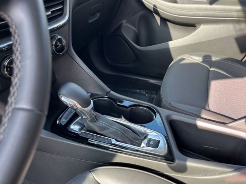 Used 2025 Buick Encore GX Preferred image 41