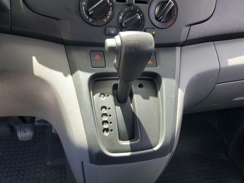 Used 2018 Nissan NV200 S w/ Cruise Control Package image 26